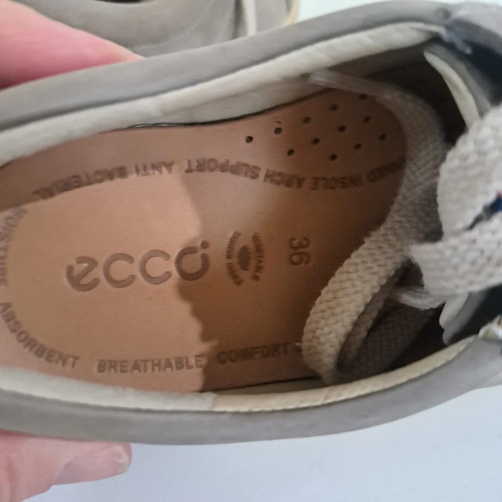 Womens ECCO Gray Casual Shoes Size‎ 36 Or 5.5